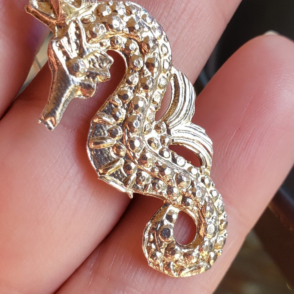 Sterling Silver Seahorse Necklace
